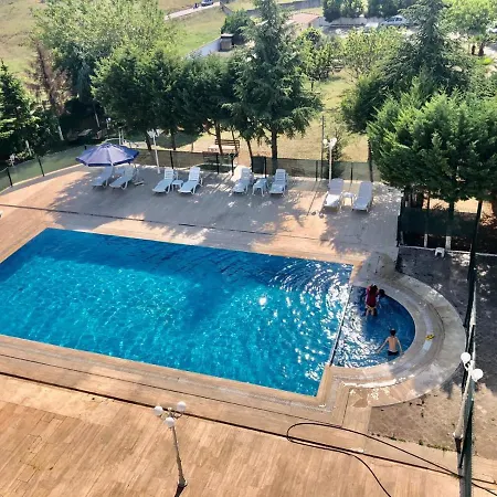 Bayramoglu Hotel *